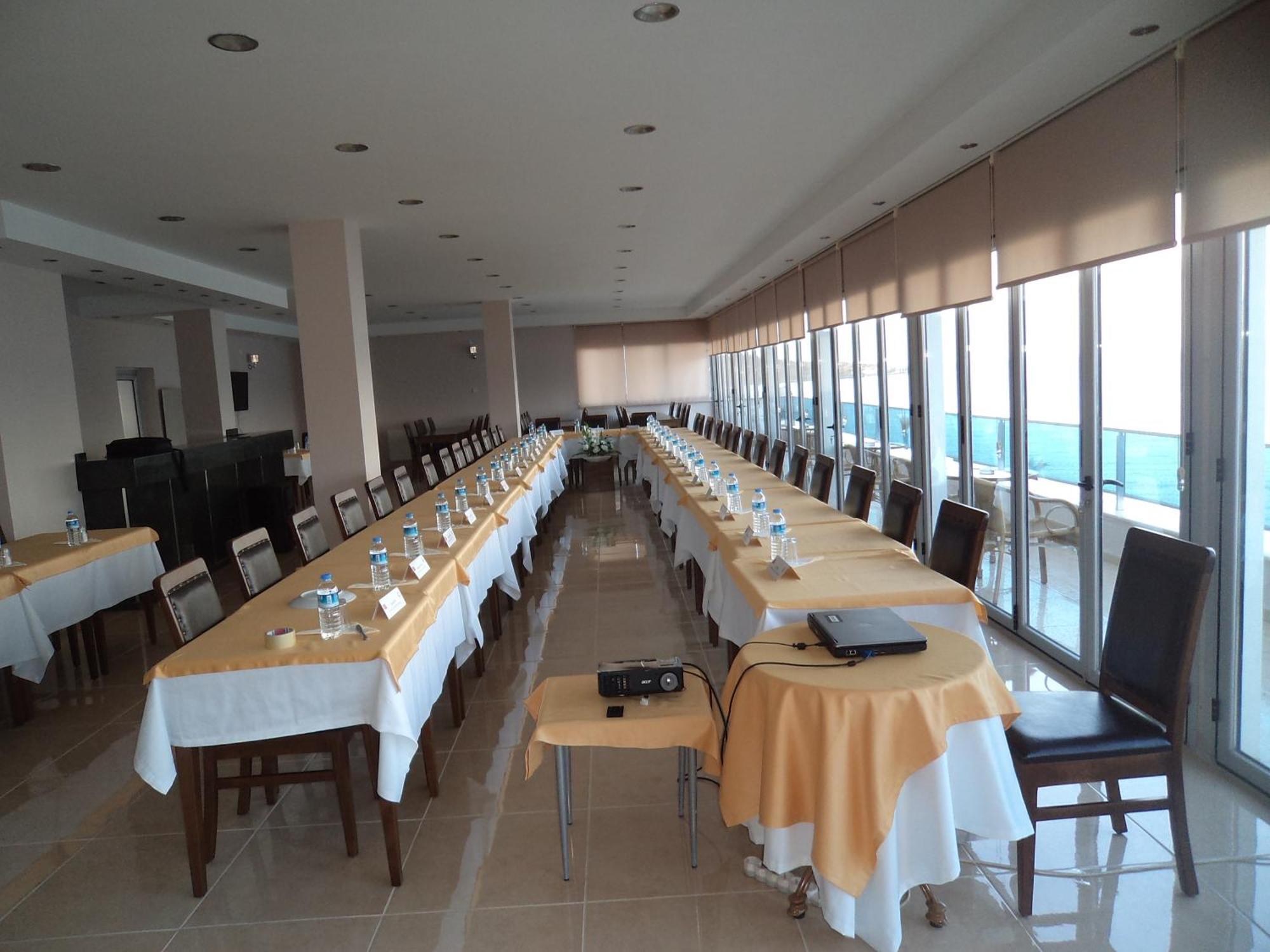 Perla Hotel Dikili Buitenkant foto