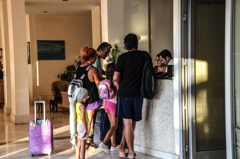 Perla Hotel Dikili Buitenkant foto